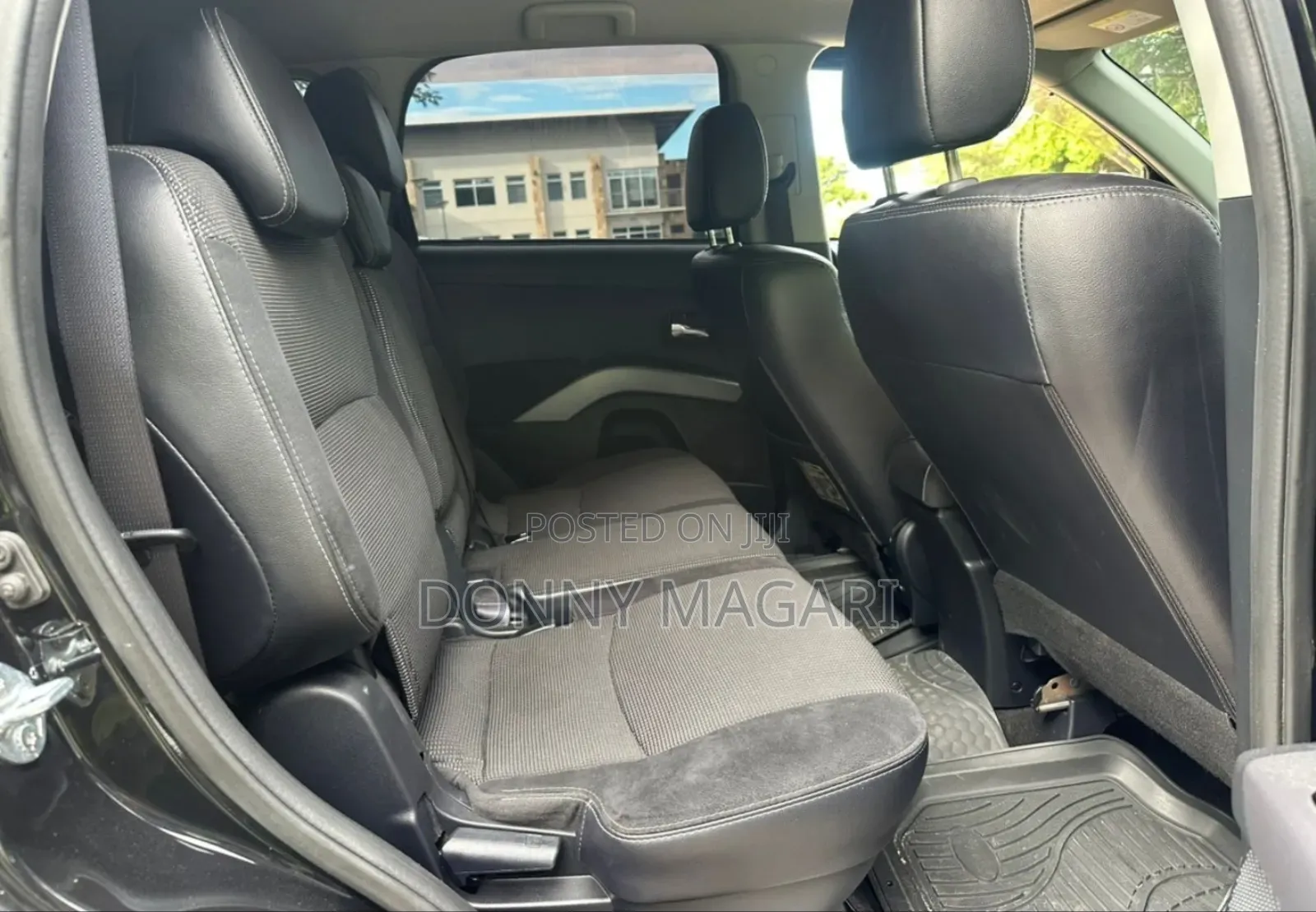Mitsubishi Outlander 2011 Black