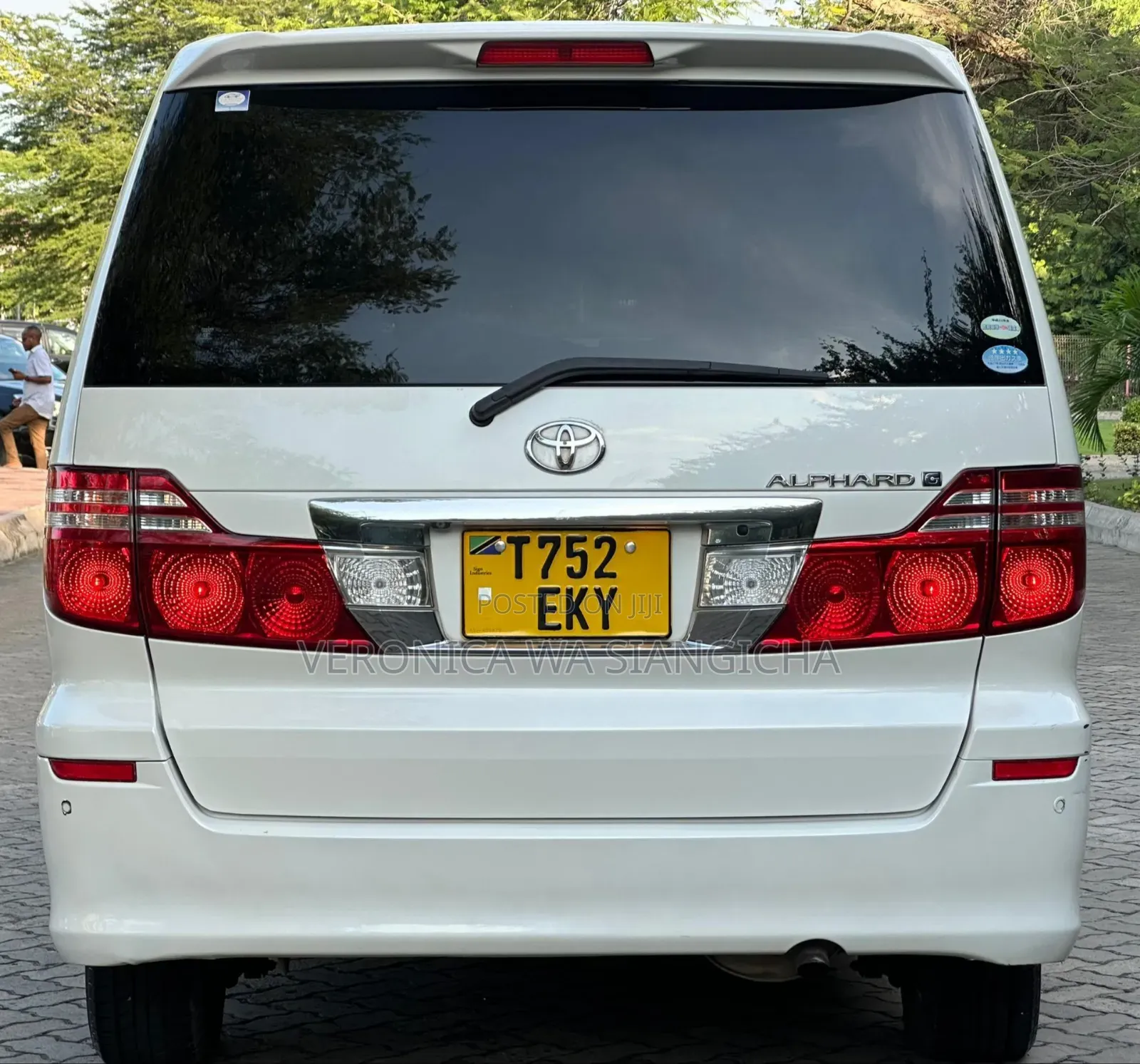 Toyota Alphard 2006