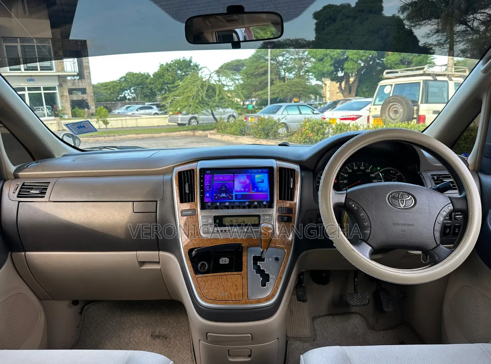 Toyota Alphard 2006