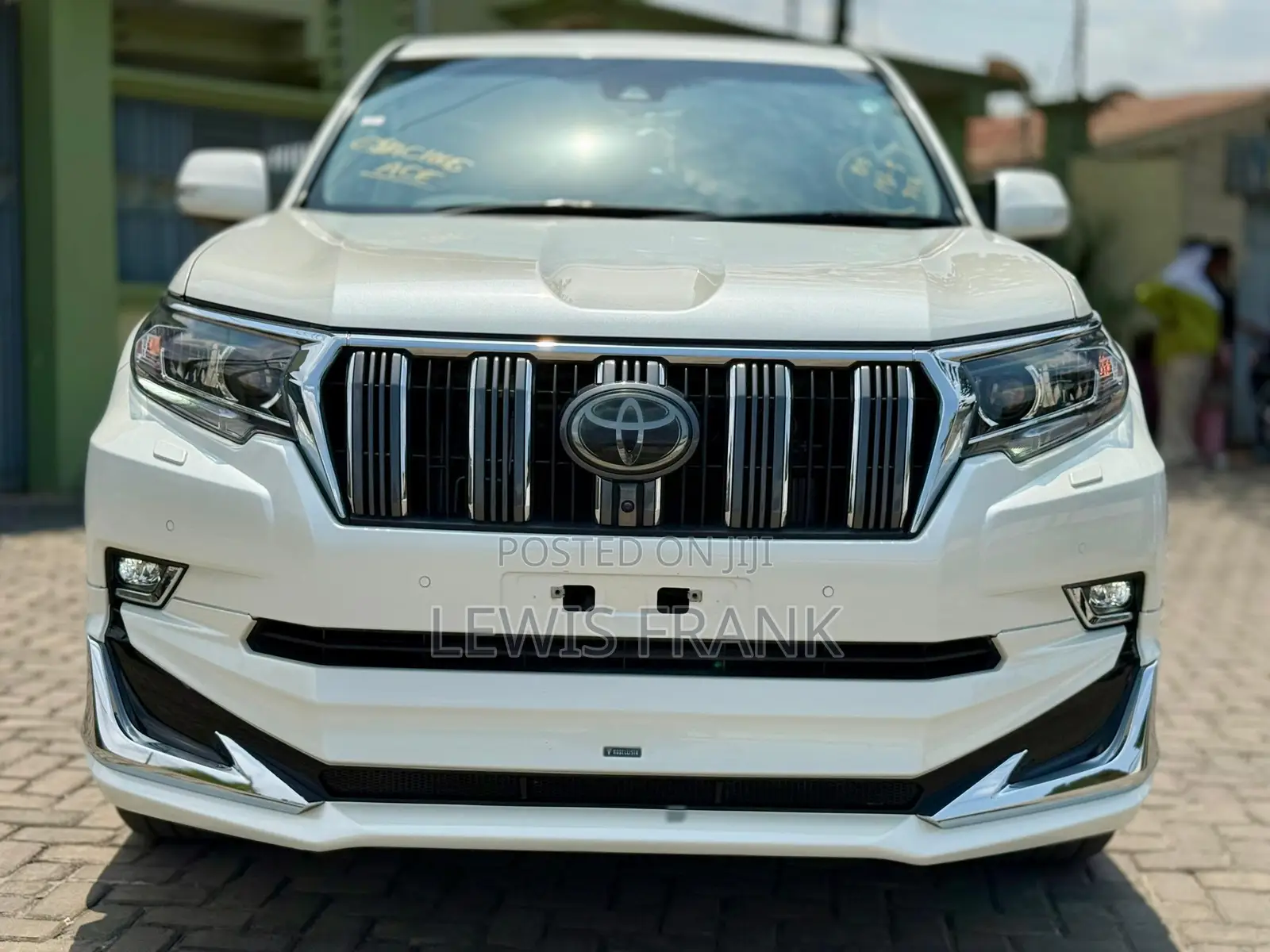 Toyota Land Cruiser Prado 2019 White
