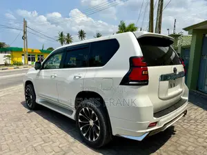 Toyota Land Cruiser Prado 2019 White