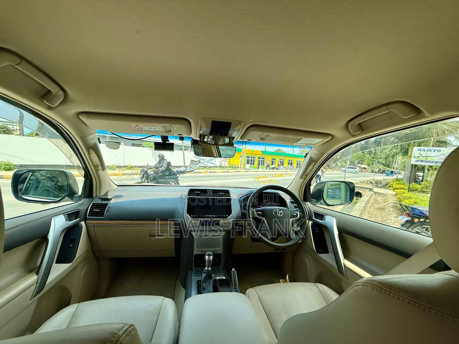 Toyota Land Cruiser Prado 2019 White