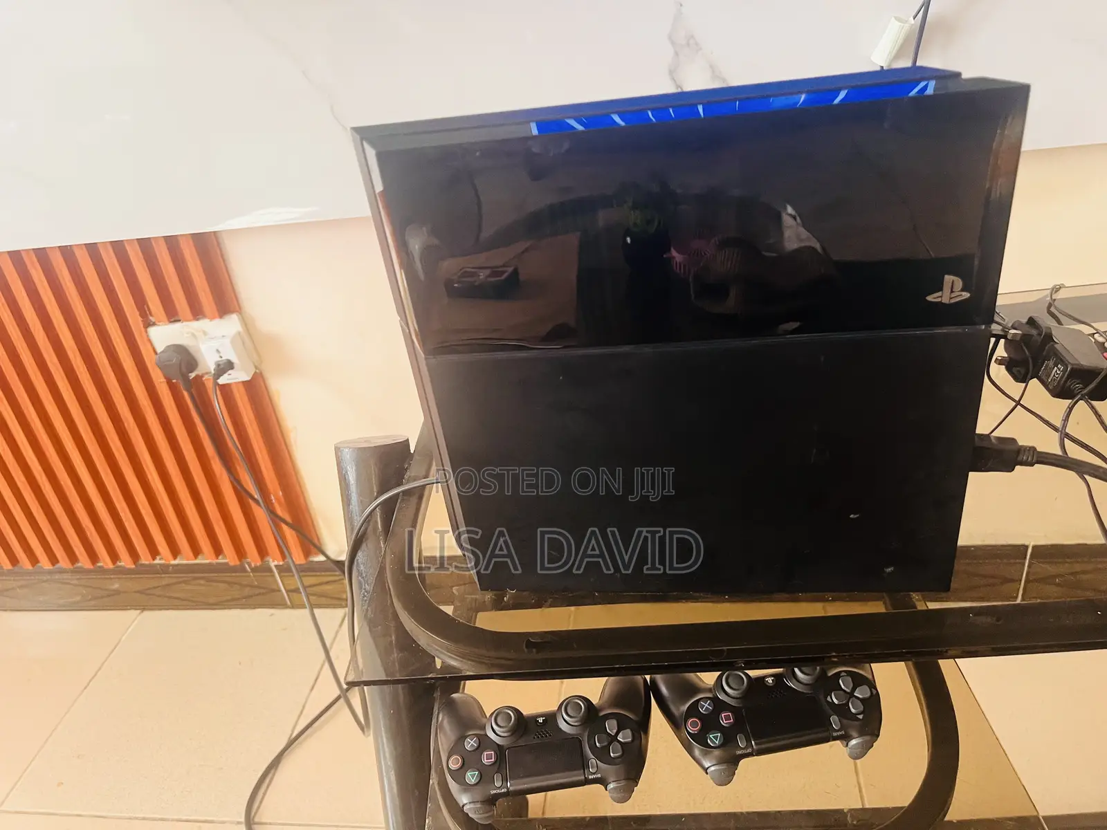 Ps 4 Game With 2 Pads