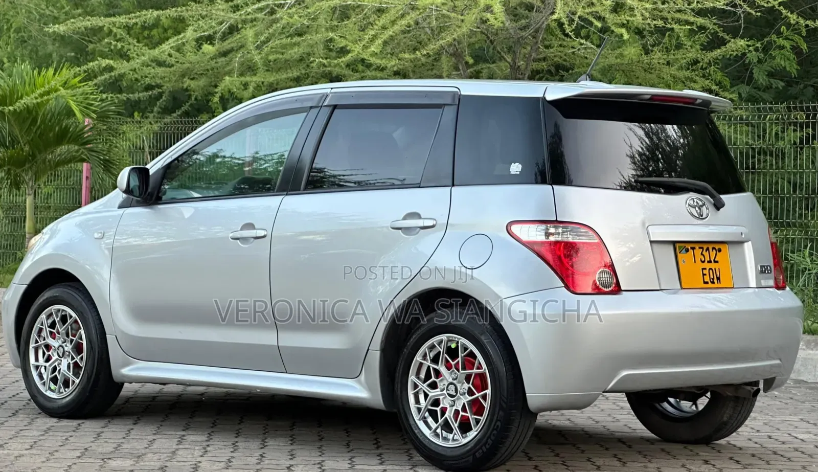 Toyota IST 2006 Silver