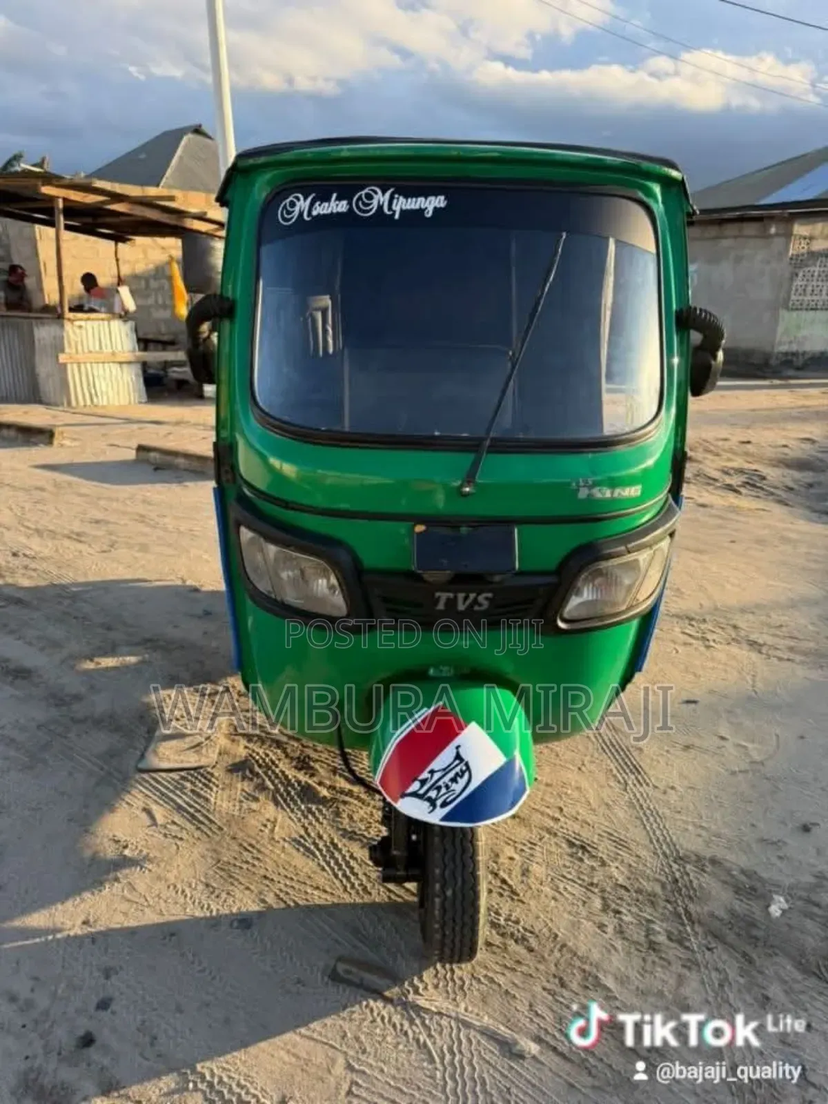 New Bajaj Avenger 200 2025 Blue