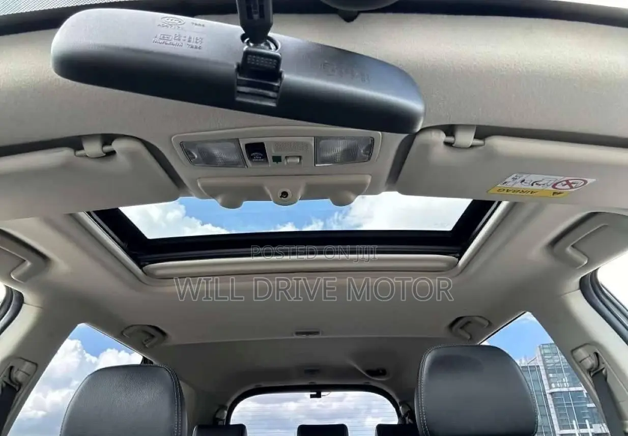 Mitsubishi Outlander 2015 White