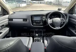 Mitsubishi Outlander 2015 White
