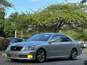 Toyota Crown 2005 Silver