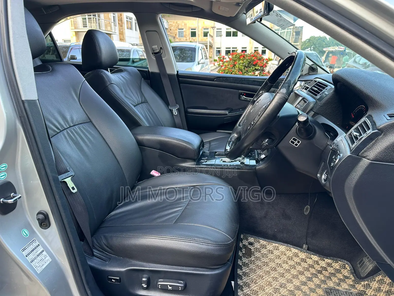 Toyota Crown 2005 Silver