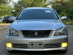 Toyota Crown 2005 Silver