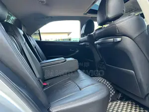 Toyota Crown 2005 Silver