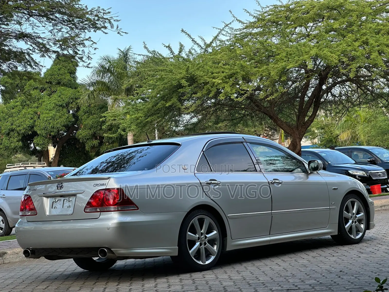 Toyota Crown 2005 Silver