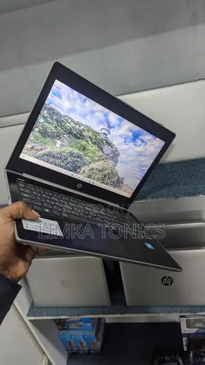 Laptop HP MT21 4GB Intel Core i5 SSD 128GB
