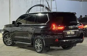 Lexus LX 2019 Black