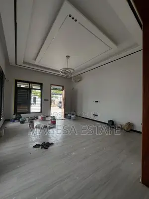 5bdrm Apartment in Goba for sale