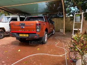 Ford Ranger Wildtrak 2014 Orange