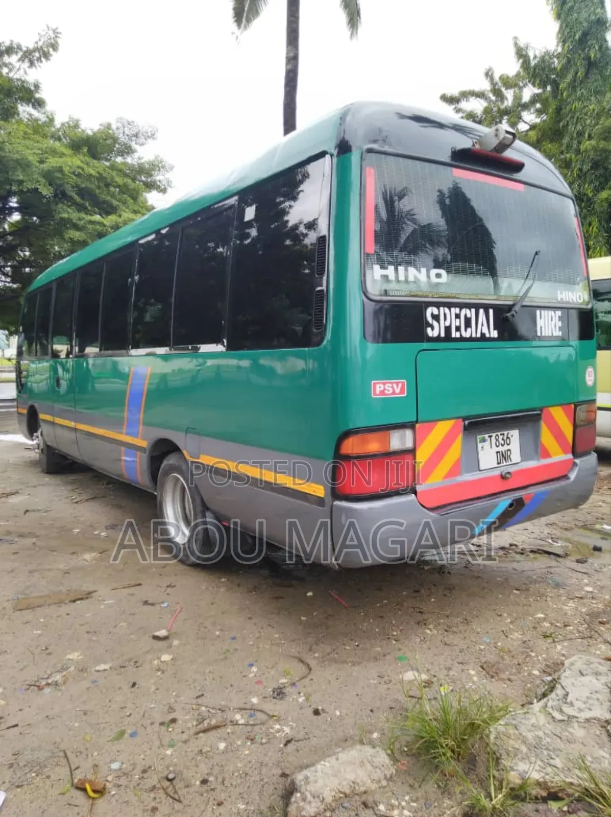 Toyota Coaster 2000 Green