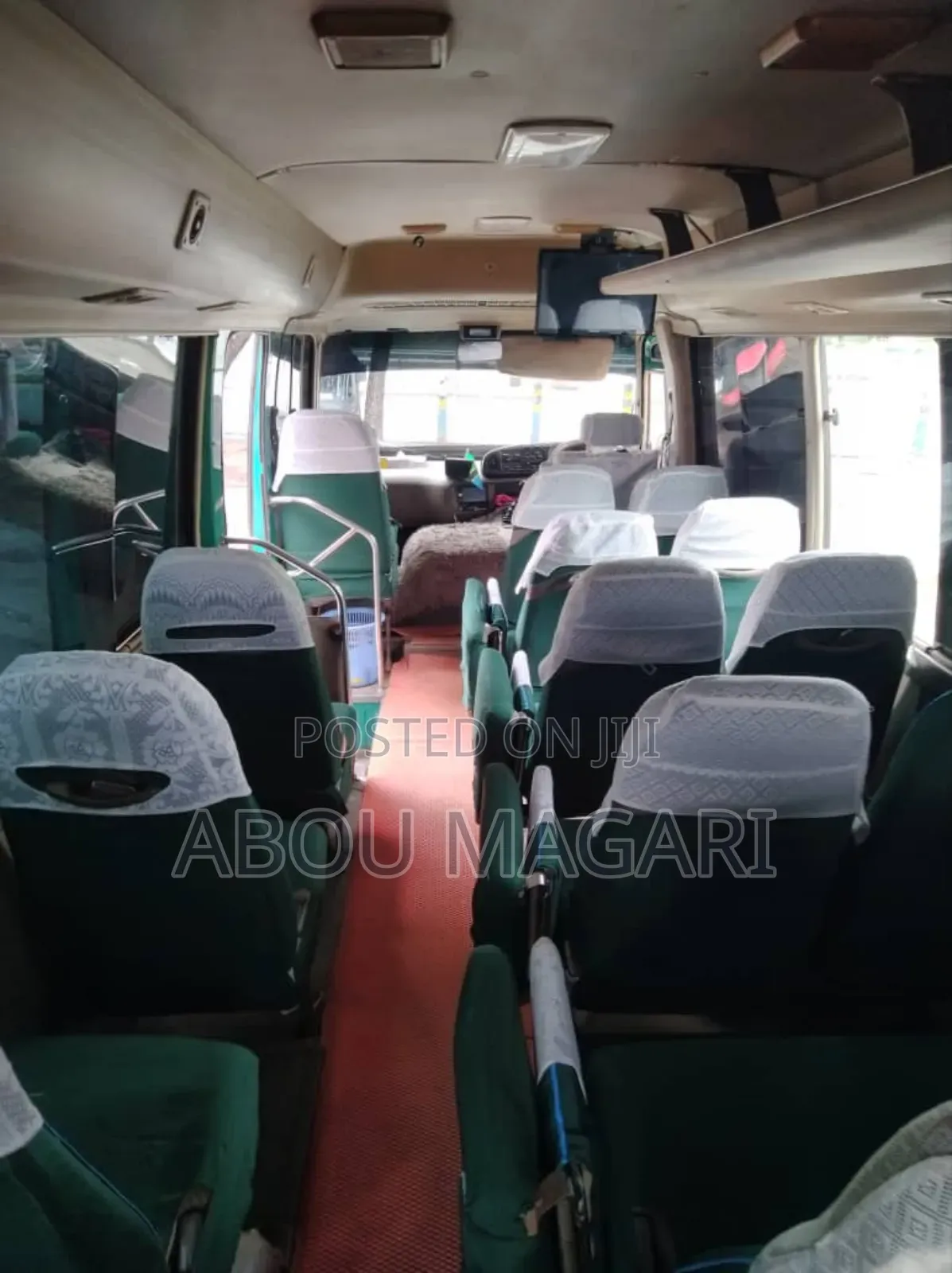 Toyota Coaster 2000 Green