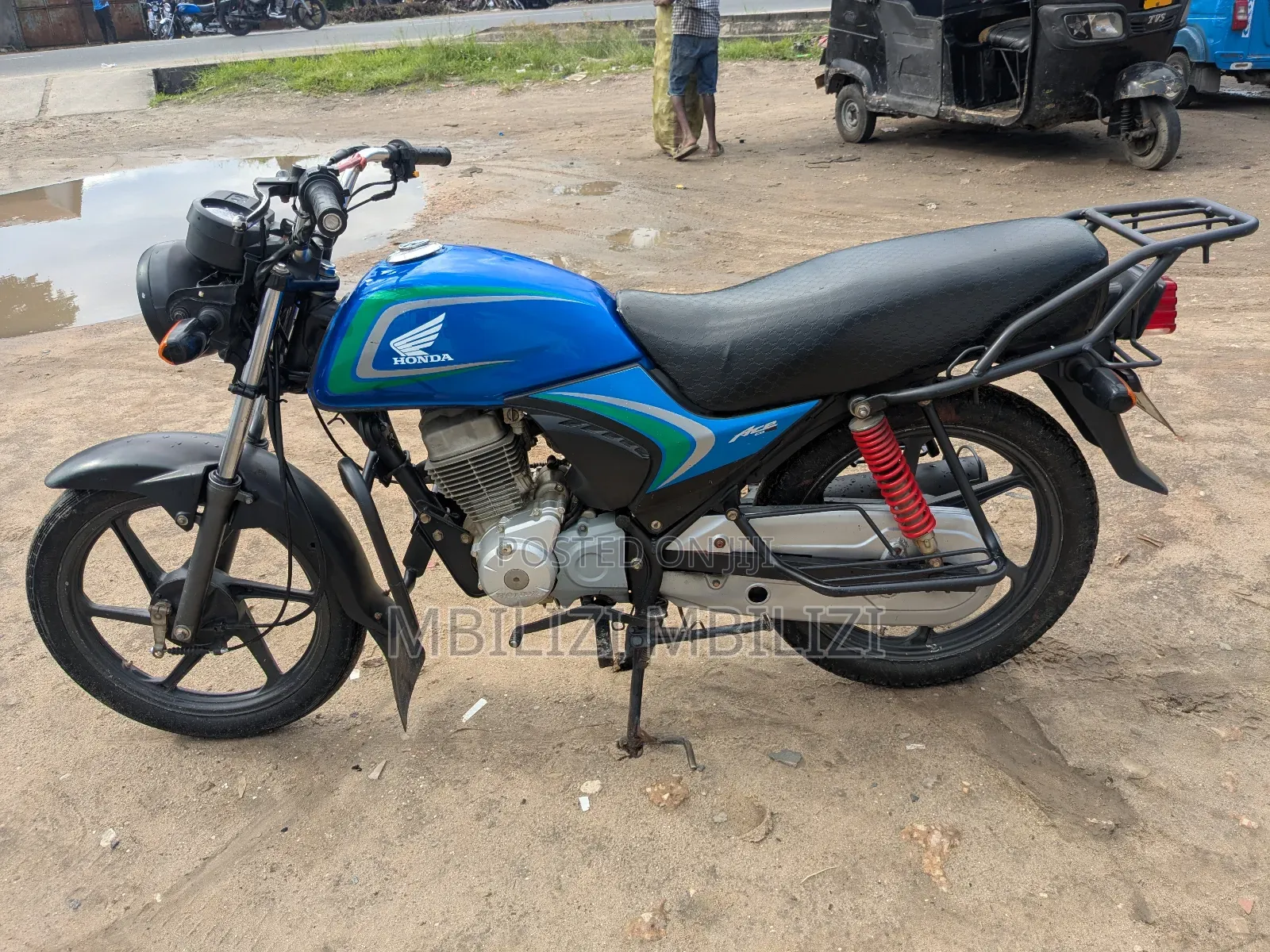 Honda CBX 2025 Blue