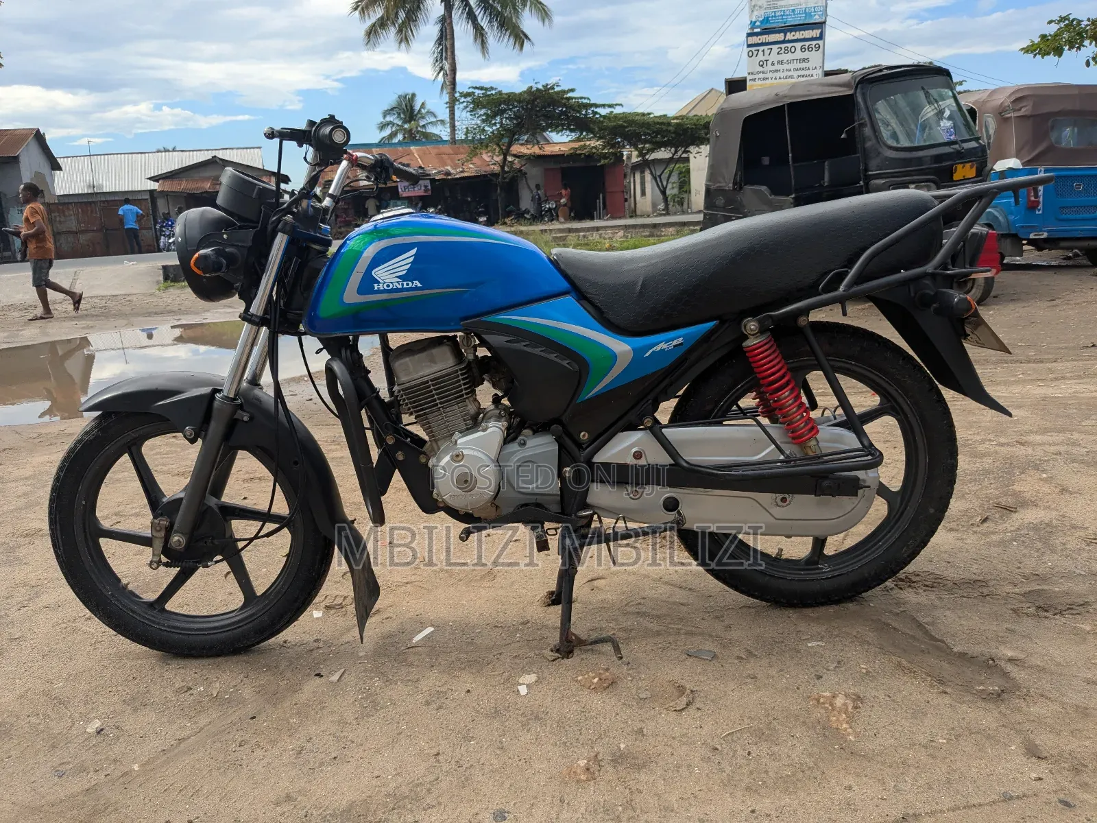 Honda CBX 2025 Blue