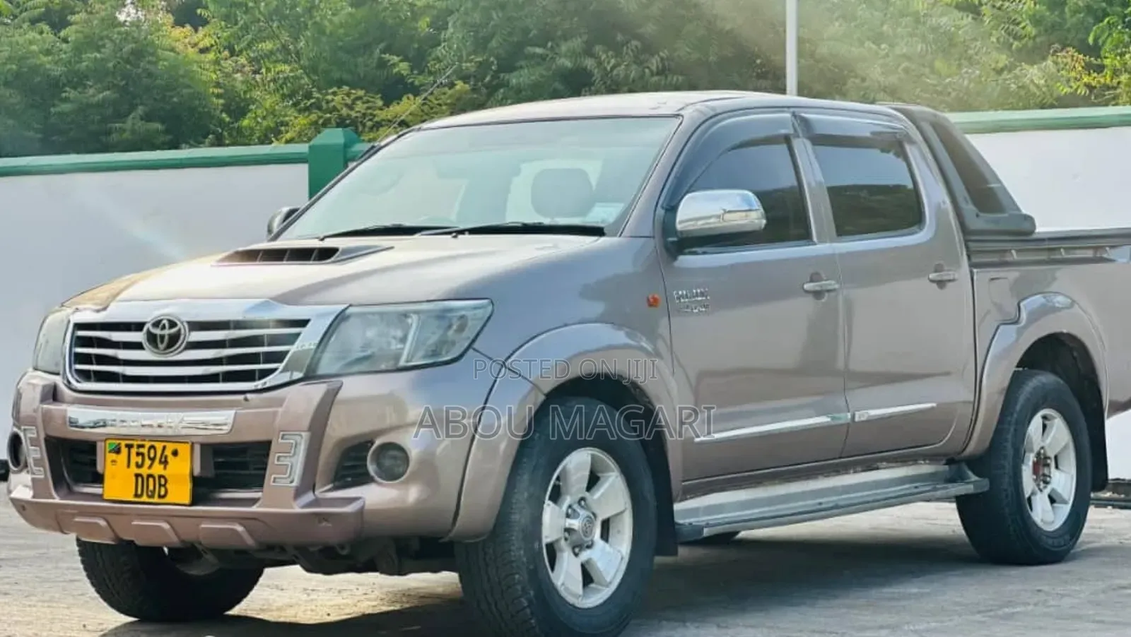 Toyota Hilux 2.5 D-4D SRX 2010 Gray