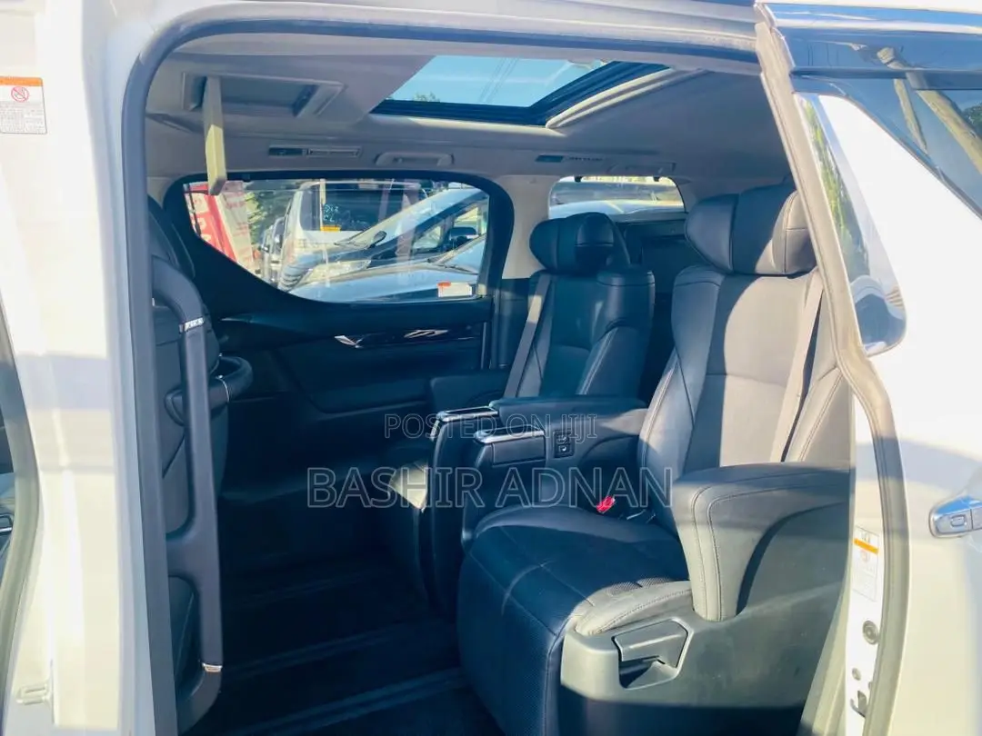 Toyota Alphard 2.5 Petrol FWD 2020 White