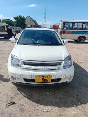Toyota IST 2004 White