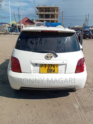 Toyota IST 2004 White