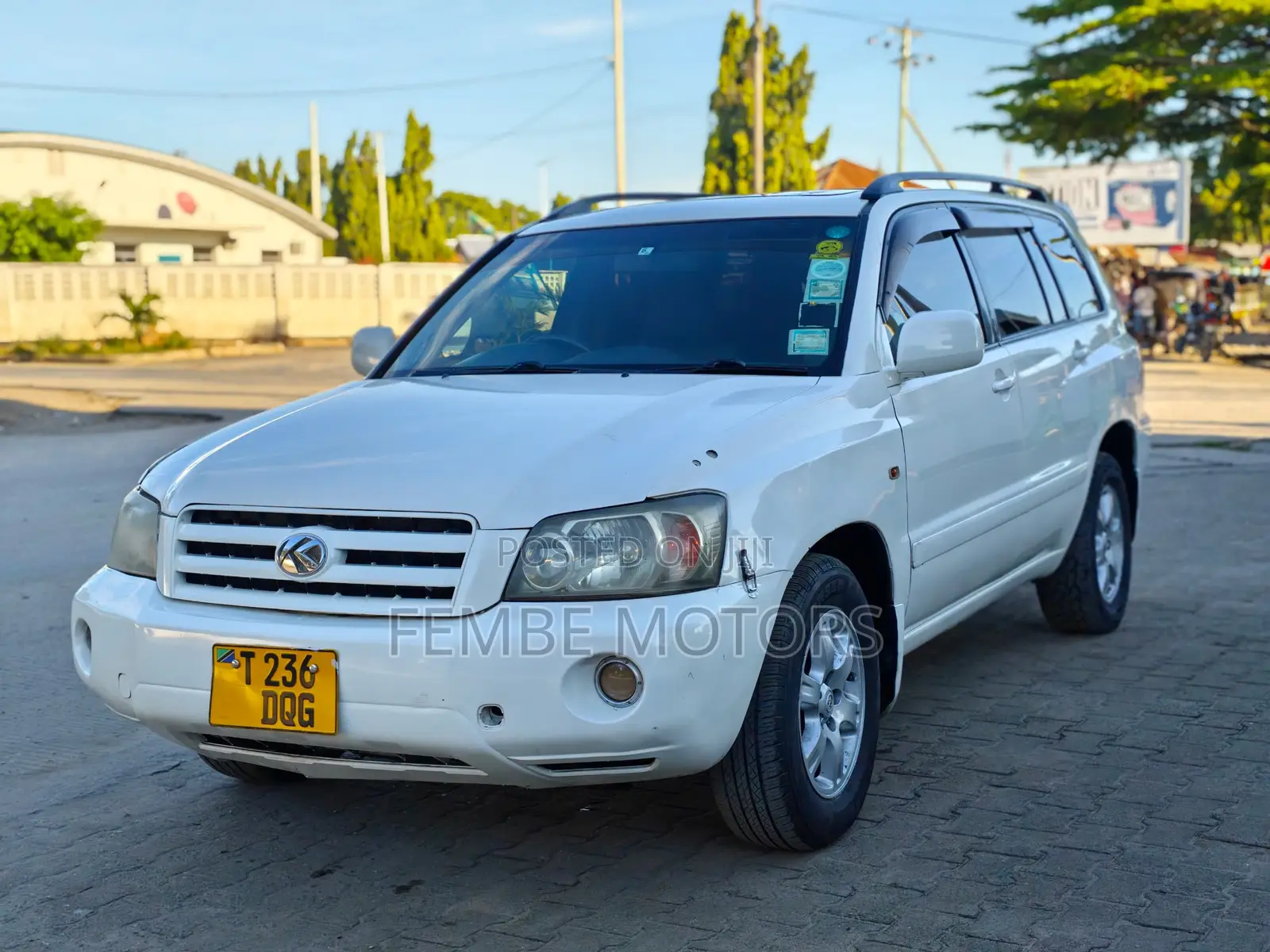 Toyota Kluger 2005 White