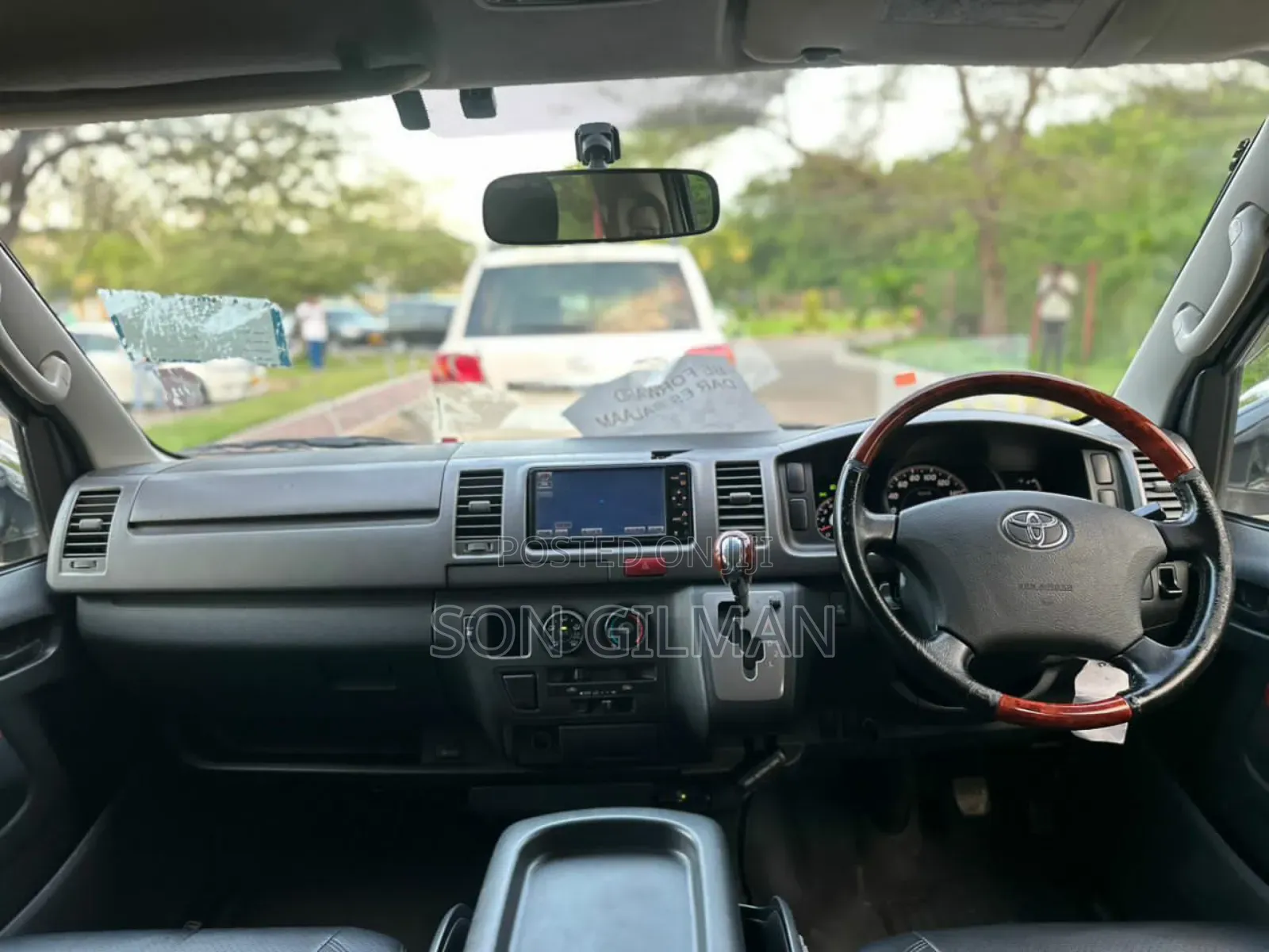 Toyota HiAce 2005 Gray