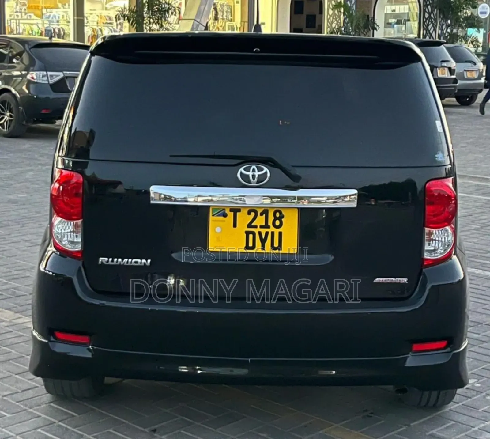 Toyota Corolla Rumion 2010 Black