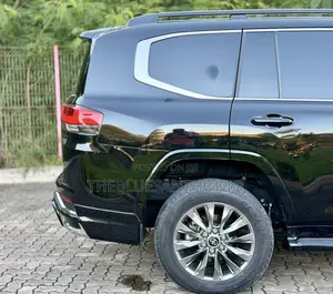 Toyota Land Cruiser 2024 Black