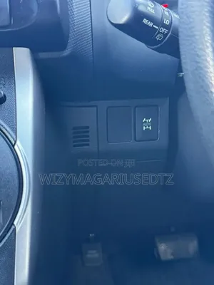 Toyota Wish 2013 Silver