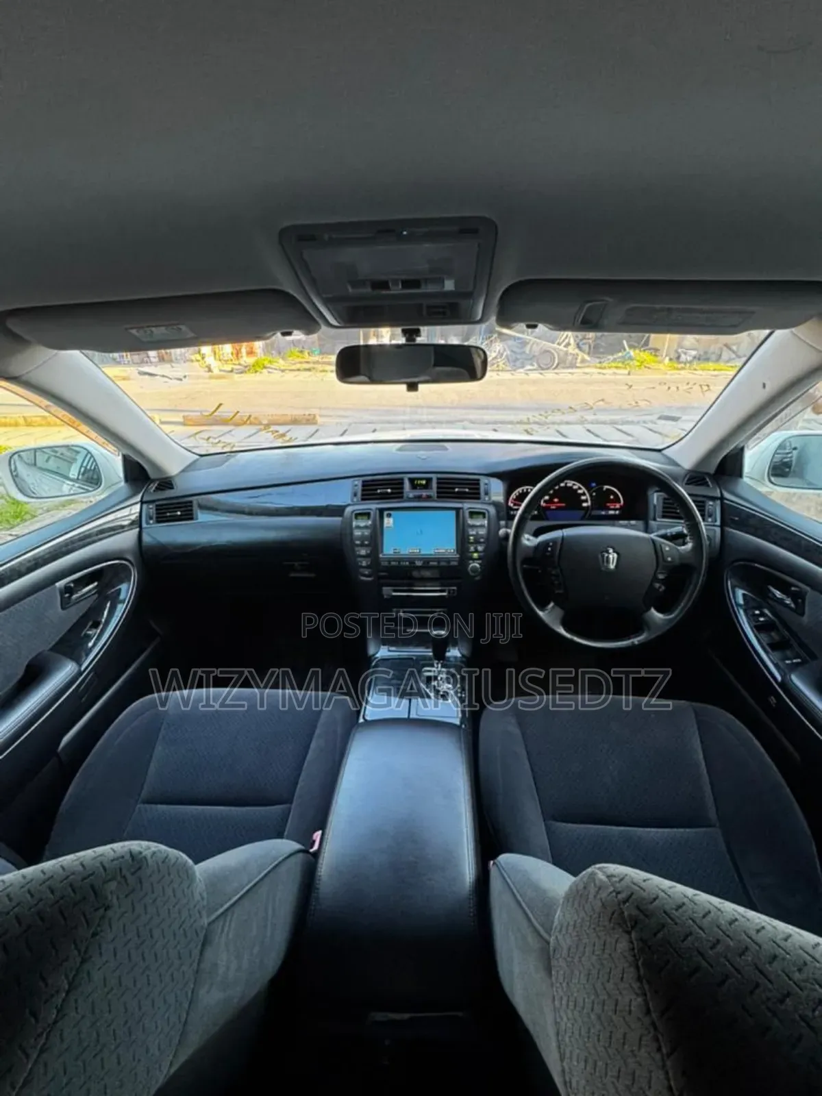 Toyota Crown Royale 2005 Teal