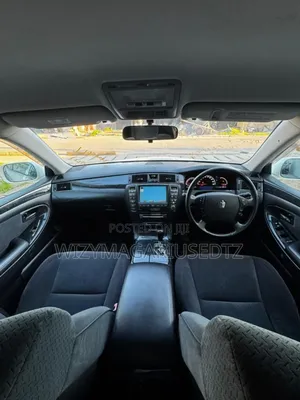 Toyota Crown Royale 2005 Teal