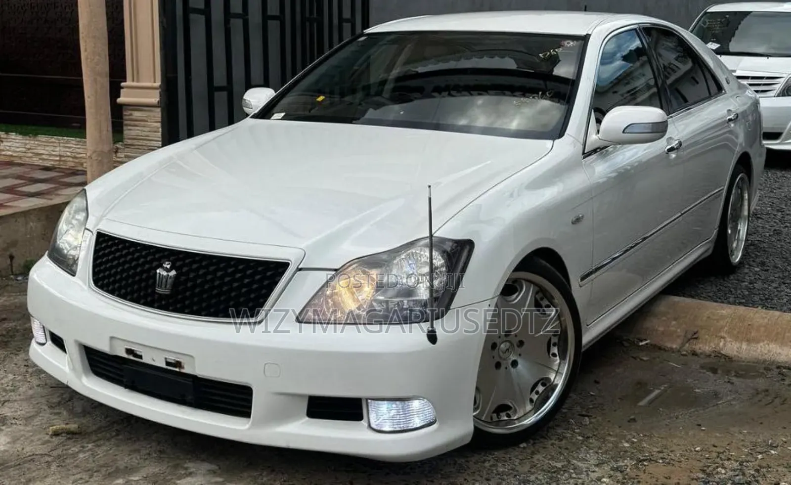 Toyota Crown 2006 Purple
