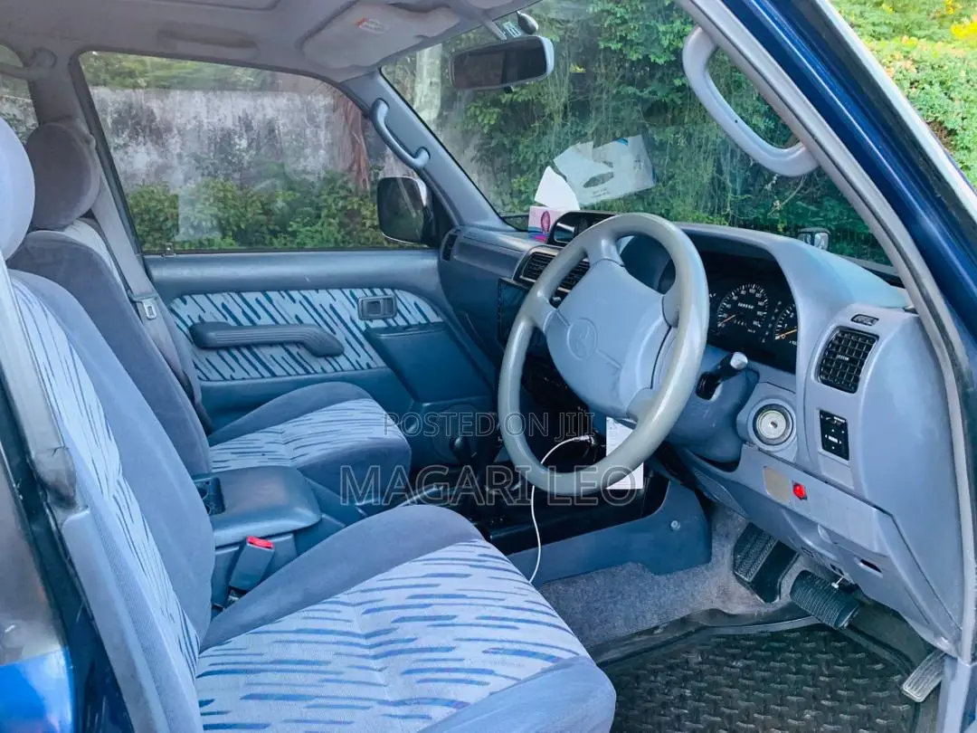 Toyota Land Cruiser Prado 2005 Blue
