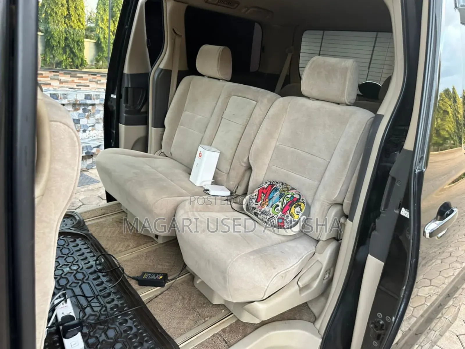 Toyota Alphard 2005 Silver