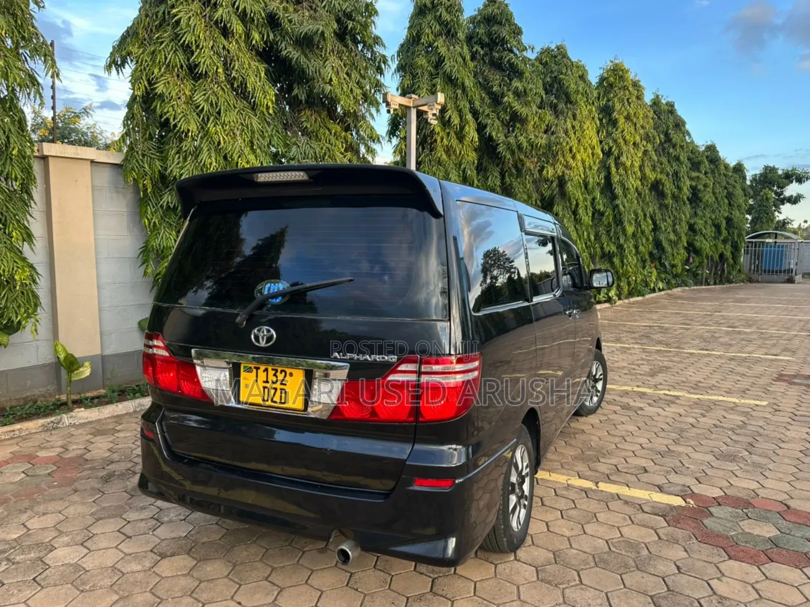 Toyota Alphard 2005 Silver