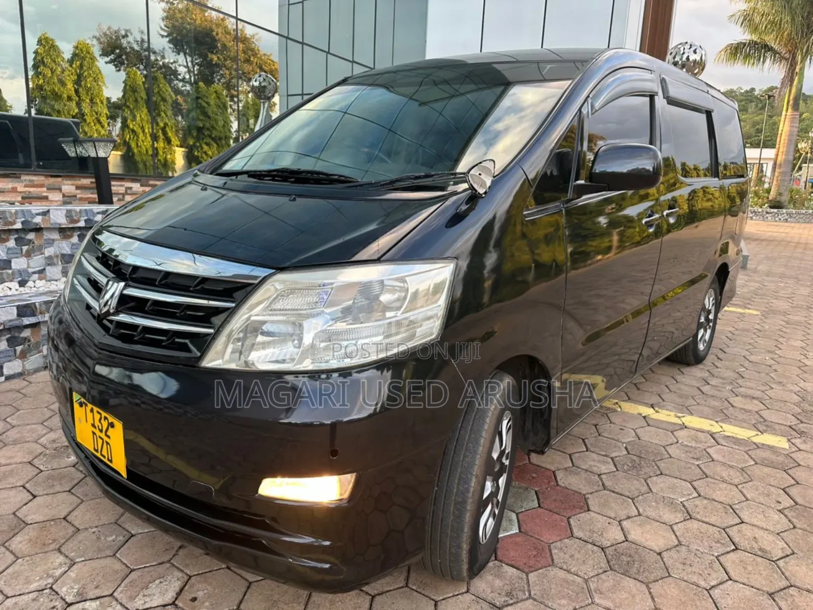 Toyota Alphard 2005 Silver