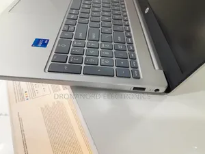 New Laptop HP 8GB Intel Core i7 SSD 512GB