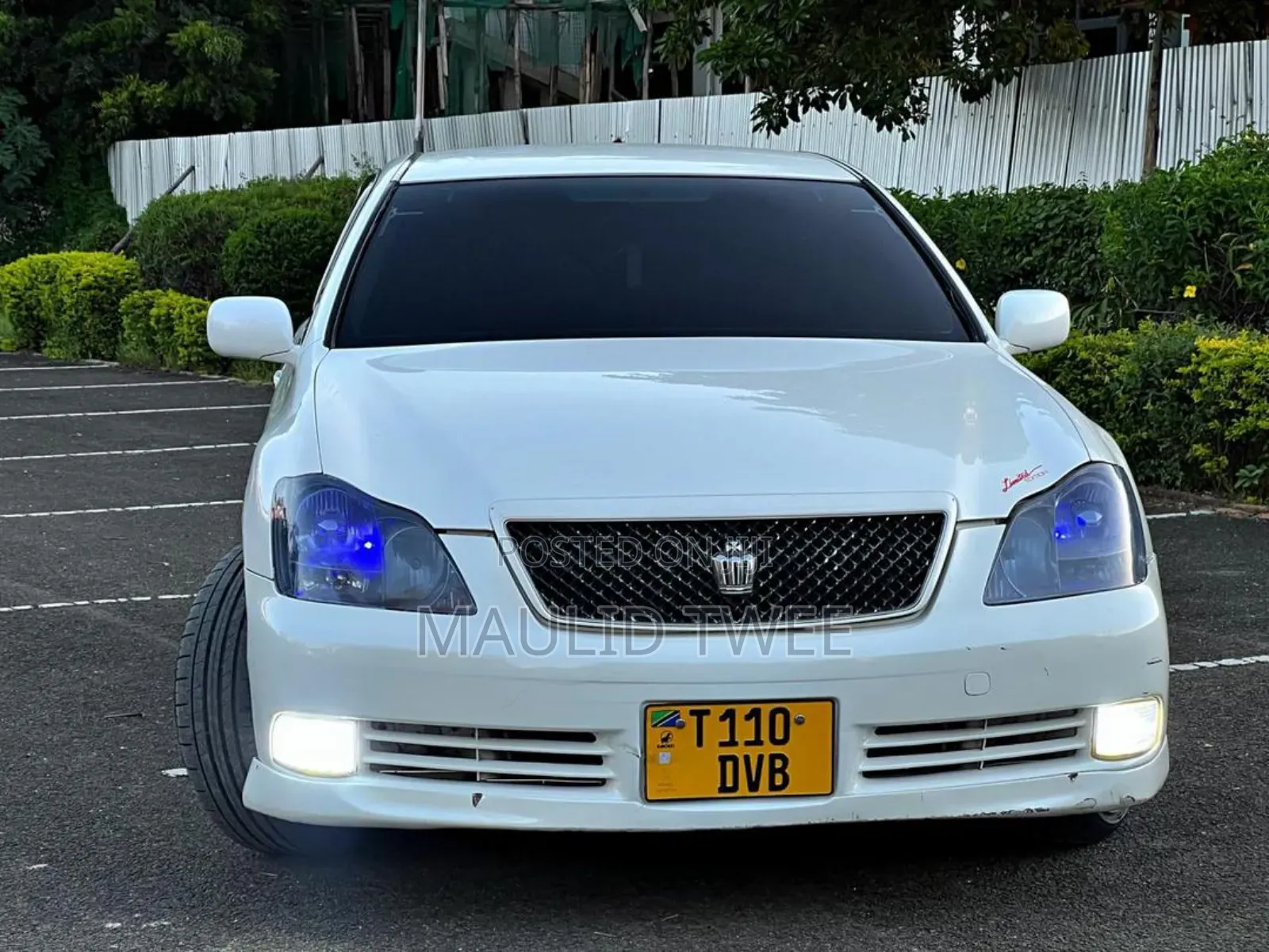 Toyota Crown 2004 White