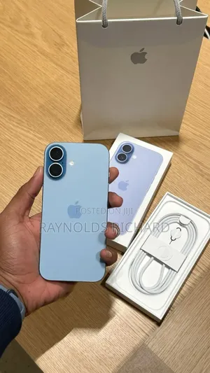 New Apple iPhone 17 256 GB Blue
