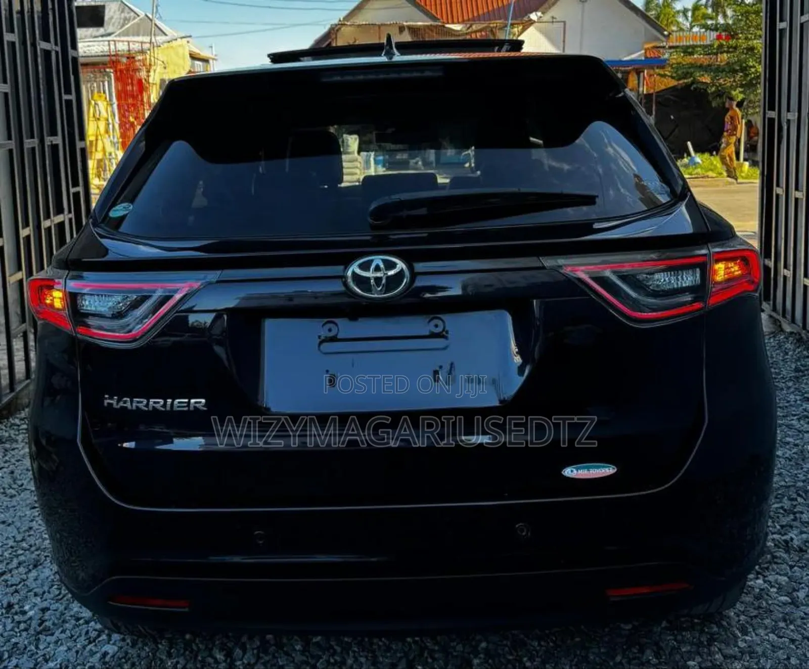 Toyota Harrier 2.0 2016 Purple