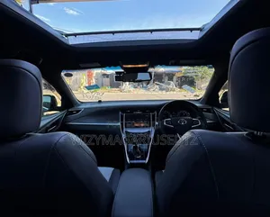 Toyota Harrier 2.0 2016 Purple