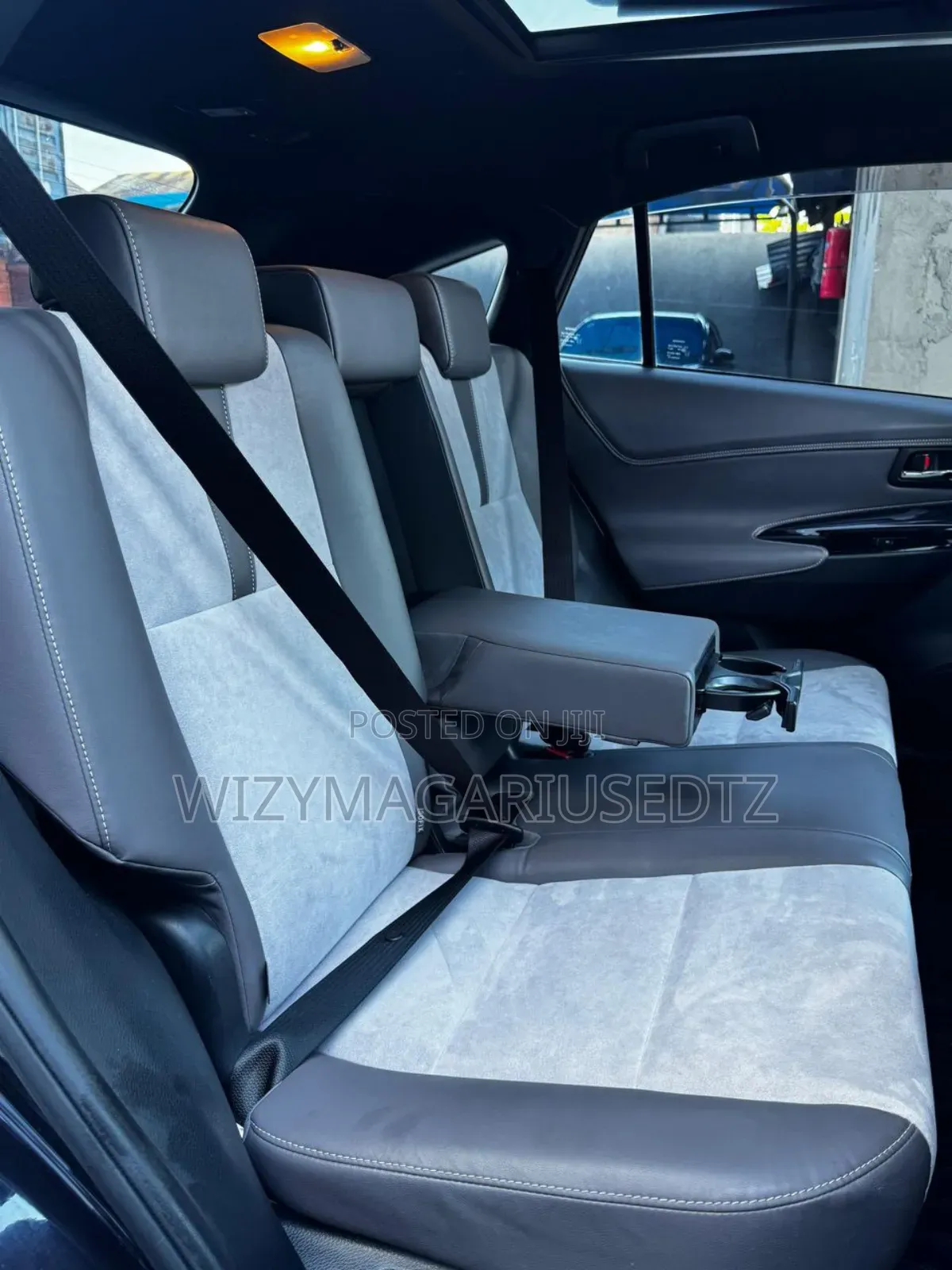 Toyota Harrier 2.0 2016 Purple