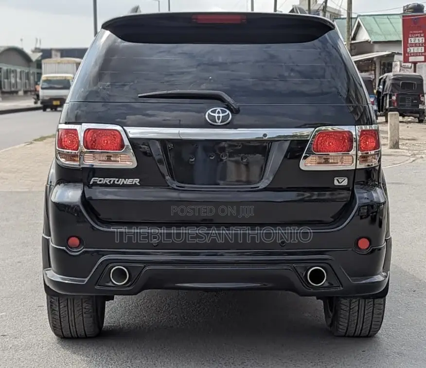 Toyota Fortuner 2007 Black