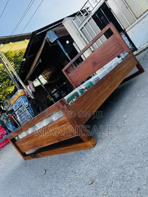 Kitanda Mbao Ngumu Sana Sio Cha Kukosa
