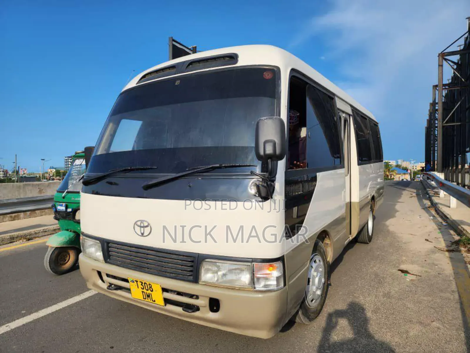 Toyota Coaster 2000 White