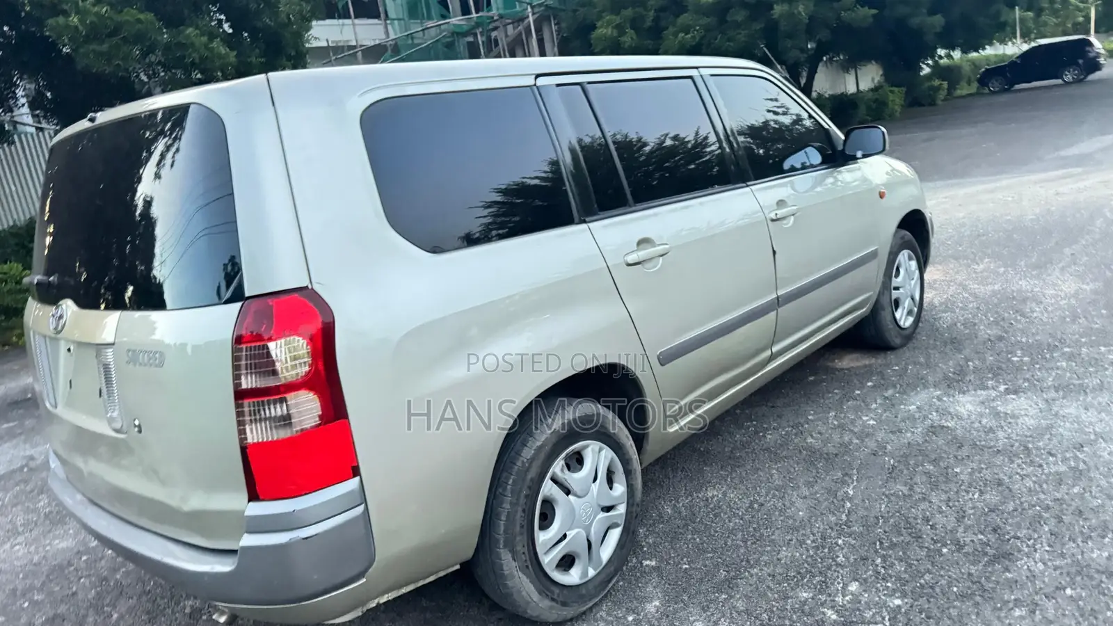 Toyota Succeed 2004 Silver
